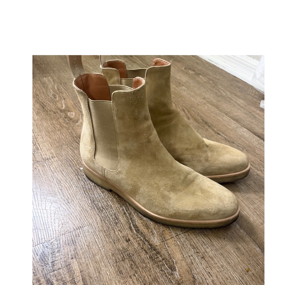 New Republic Chuck Suede Chelsea Boots Sand Tan Men's Size 9 Crepe Sole Ankle